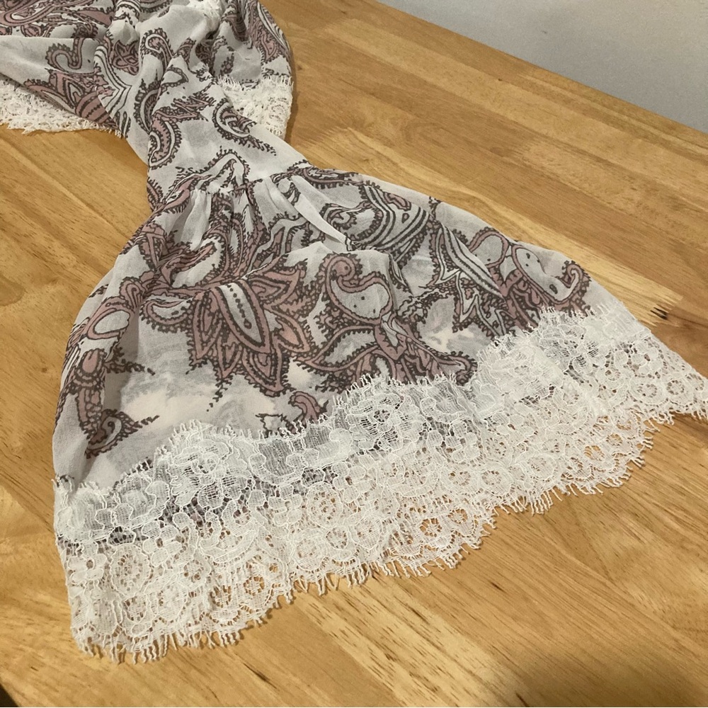 Loft Bohemian Sheer Bell Sleeve Lacy Blouse Paisley Pink Purple Off-White Small - Picture 16 of 16